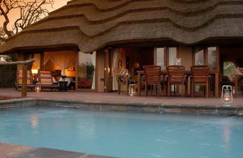 Madikwe Game Reserve Cabin | 270 m² Lodge ∙ 3 bedrooms ∙ 127 guests