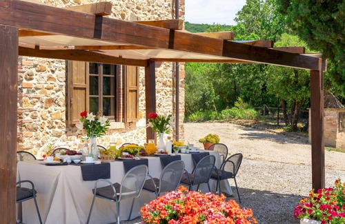 Pomarance Villa | 270 m² Villa ∙ 5 bedrooms ∙ 10 guests