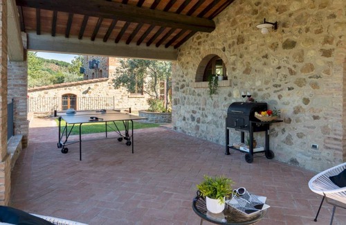 Pomarance Villa | 270 m² Villa ∙ 5 bedrooms ∙ 10 guests
