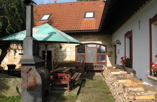 Uhlejov Villa | 270 m² Villa ∙ 5 bedrooms ∙ 22 guests