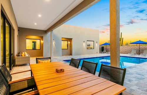 North Scottsdale House | 279 m² House ∙ 3 bedrooms ∙ 6 guests