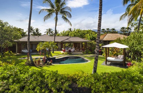 Kaupulehu House | 279 m² House ∙ 4 bedrooms ∙ 8 guests