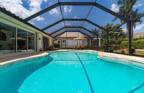 Moorings House | 279 m² House ∙ 4 bedrooms ∙ 8 guests