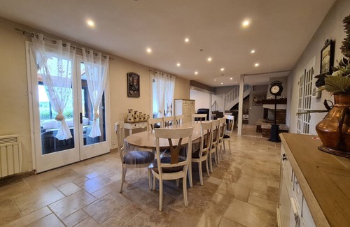 Lucay-le-Male Cottage | 280 m² Cabin ∙ 6 bedrooms ∙ 15 guests