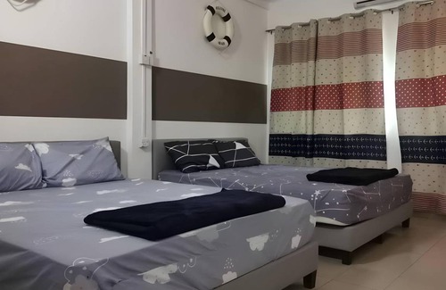 Taman Tanjung House | 280 m² House ∙ 6 bedrooms ∙ 30 guests