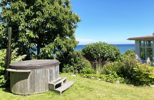 Bastad House | 280 m² House ∙ 4 bedrooms ∙ 8 guests