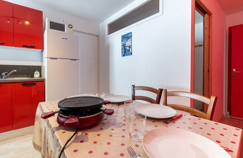 Genos Apartment | 280m from the slopes, flat for 6
