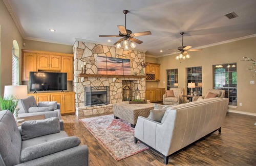 Emory House | 282 m² House ∙ 3 bedrooms ∙ 10 guests