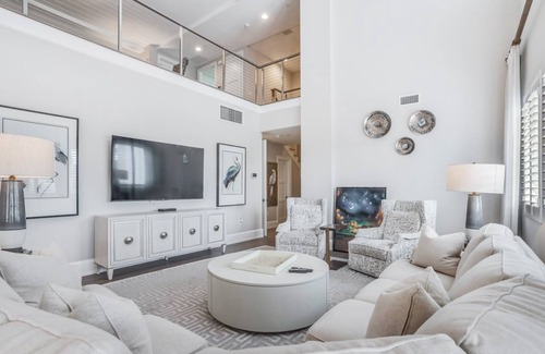 Redevelopment Area Condo | 288 m² Condo ∙ 3 bedrooms ∙ 6 guests