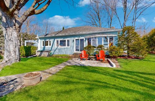 Innisfil House | 2889 Purvis Street