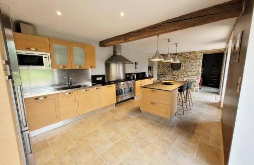 Equilly House | 290 m² House ∙ 5 bedrooms ∙ 15 guests