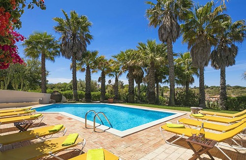 Estombar Villa | 290 m² Villa ∙ 4 bedrooms ∙ 10 guests