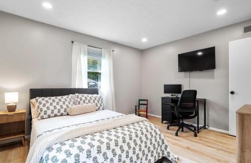 Cuyahoga Falls House | 291 Hunter Ave bungalow
