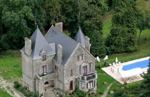 Langoelan House | 295 m² Gîte ∙ 9 bedrooms ∙ 15 guests