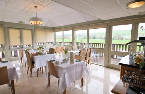 Bow Street Bed & Breakfast | 297 m² Bed and breakfast ∙ 11 bedrooms ∙ 28 guests