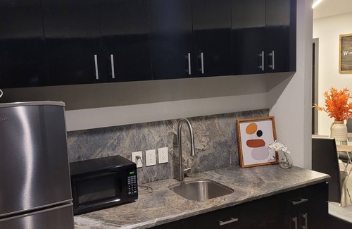 Tijuana Condo | ♤2B&2B at Adamant tower luxury. 75 inch TV & A/C