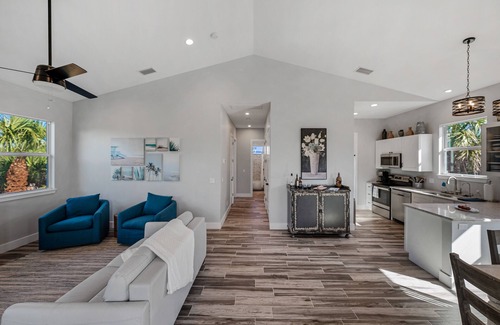 North Captiva House | 2B/2B Private Heated Pool, Golf Cart, Club Access, Games,