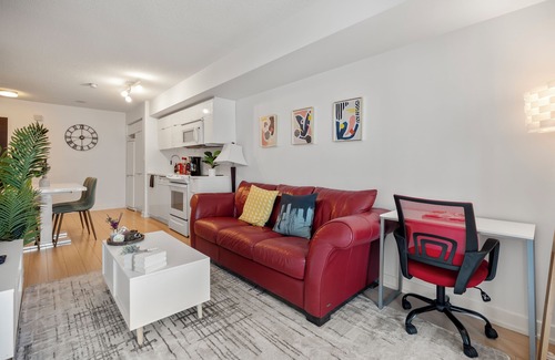CityPlace Condo | 2BD 1 Bath 4 Guests Parking Balcony Near CN Tower Downtown—By Hostia