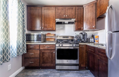 Whittier House | 2BD~1BA Home w/Parking and 1/2Acre Yard Space -20 min to Disney& Knott's