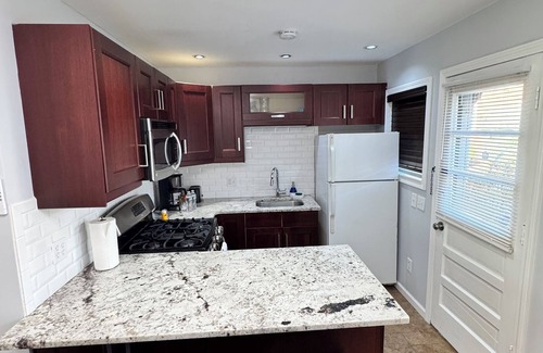 East Shore Condo | 2bdr condo next to us marine corps