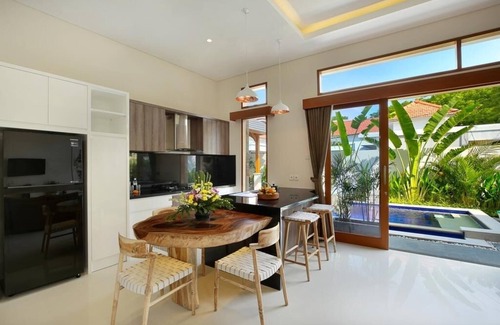 Dewi Sri Villa | 2BDR Villas prvt pool wth bathtub legian
