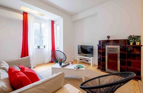 Lozenets Apartment | 2BR + 1.5 BTH | | Spacious | Kitchen | Metro