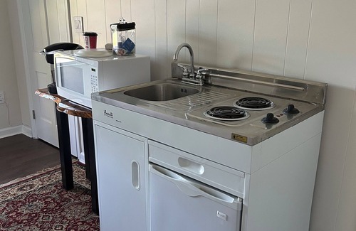 Greenwich House | 2BR, 1 BA, and Kitchenette in Lakeside Home in Greenwich with private dock.