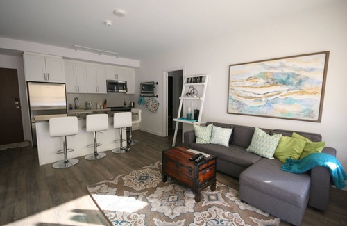Big Bay Point Condo | 2BR 2 Bath Brand New Luxury Condo - Perfect Vacation rental