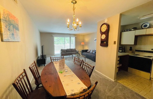 Elkins Park Apartment | 2BR, 2BA Condo Monthly Discount