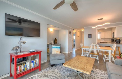 Caswell Beach Condo | 2BR/2BA Condo - Ocean View, Walk to Beach, Seasonal Pool, Sleeps 5
