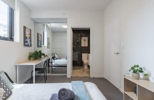 Hurstville Apartment | 2BR Apt in Hurstville 1Min To Train Station Sleep 8