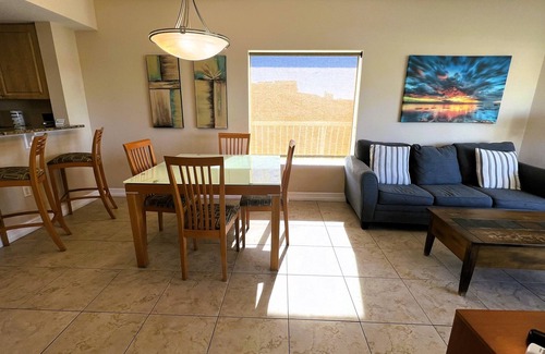 Treasure Island Condo | 🏝2br Condo with Large End-Unit Balcony & Ocean View in Treasure Island