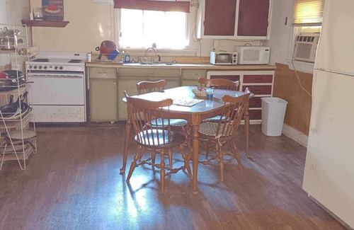 Bradford Cottage | 2br Cottage close to water, huntn, fishn and snowmobiling outside Bradford, Pa.