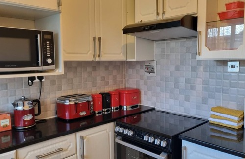 Harare Cottage | 2br/cottage/swimming Pool/near Airport