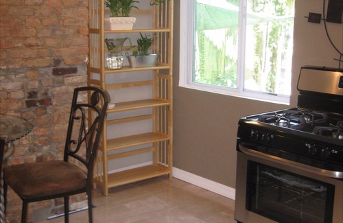 Crown Heights Apartment | 2BR + Garden/Yard Oasis π³ Brooklyn, New York City