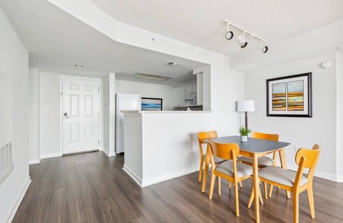 Ballston Apartment | 2BR Luxury City Suite With Gym & Pool