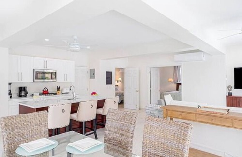 Long Bay Villa | 2BR Private Villa Long Bay Beach w/Pool SUV - Esencia Premiere