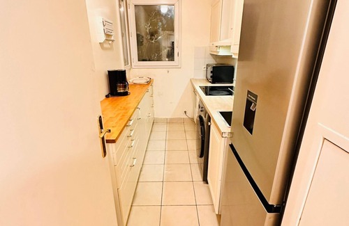 Faubourg de l'Arche Apartment | 2BR+Salon+Parking La Défense, 10 min walk to metro