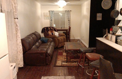 Lakeview Apartment | 2nd floor Apt centrally located. a block from court house, post office, library!