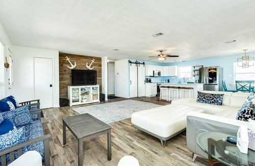 San Luis House | 2nd Row - Spectacular Sea & Sunrise Views