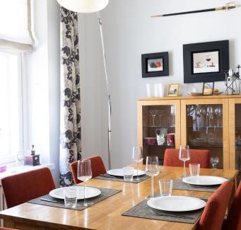 Kluuvi Apartment | 2ndhomes Luxury Helsinki Center 2BR Apartment with Sauna