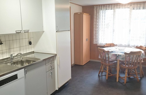 Unterseen Apartment | 3 1/2-apartment on the first floor, ideal for couples/families/very quiet!