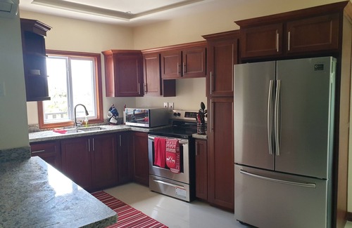 Jack's Hill Apartment | 3 1/2BRM 3BDS PENTHOUSE WITH FAB VIEWS & POOL - COMFORTLIVING