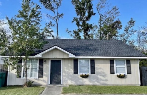 Sulphur House | 3/2 near Casino, Plants, Restaurant & Lake Charles