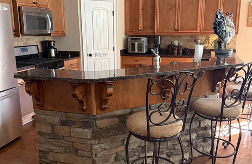Riverwood Plantation House | 3-4 bedroom house w/WiFi, Riverwood Plantation located by Champions Golf Course