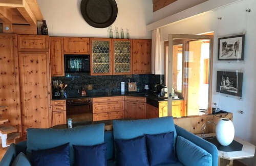 Monstein Apartment | 3.5 room maisonette apartment with fantastic mountain views