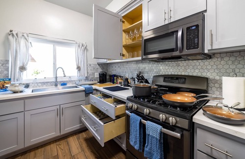 Hellman Street House | 3 Bd Home Near Downtown Long Beach w/Free Parking