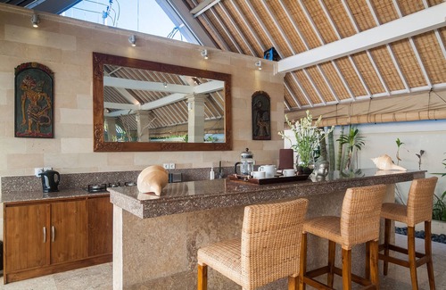 Singakerta Villa | 3 BDR lux villa in the heart of Seminyak (gated complex)
