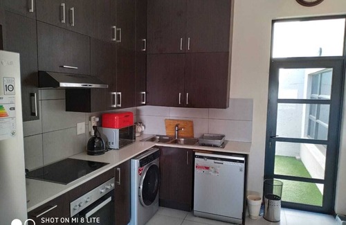 Greater Johannesburg Metropolitan Area House | 3 Bed 2 Bath Home in a Golf Estate near Lanseria Airport