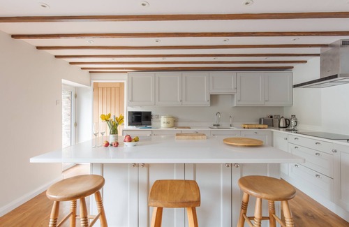 Chillington House | 3-bed barn conversion near Kingsbridge, close to top beaches, with fast WiFi.